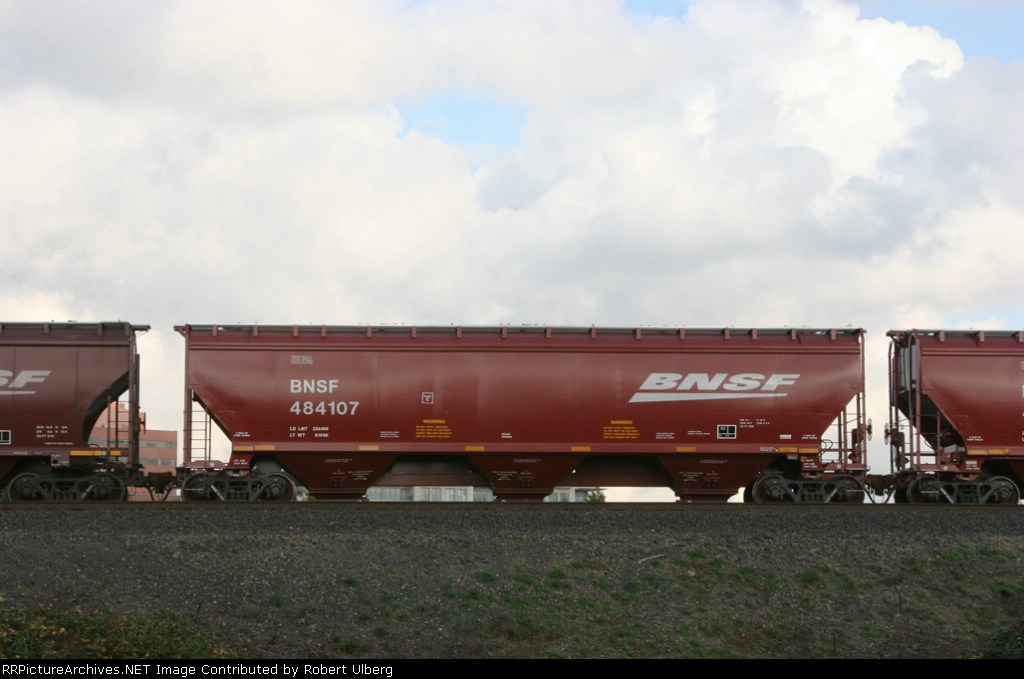 BNSF 484107