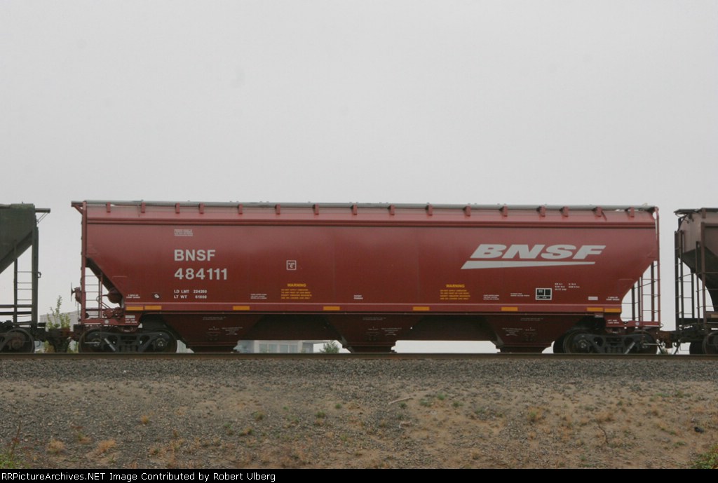 BNSF 485111