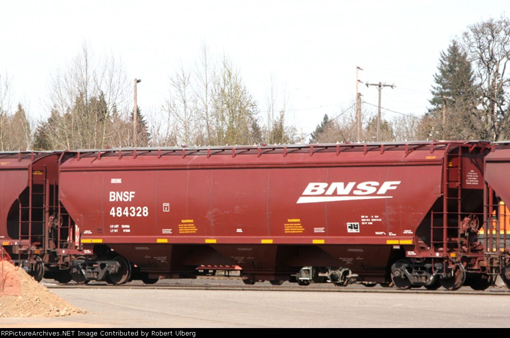 BNSF 484328