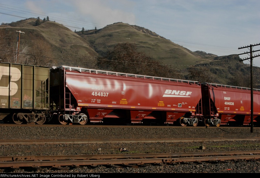 BNSF 484837
