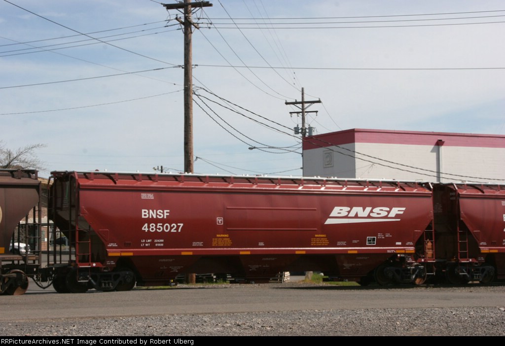 BNSF 485027