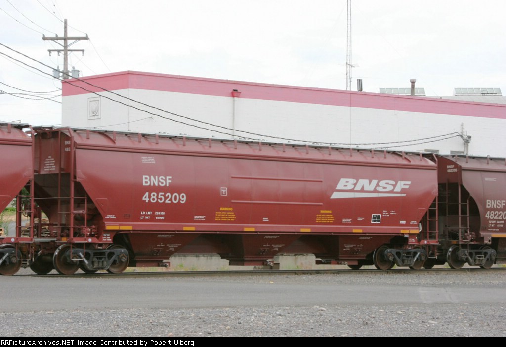 BNSF 485209