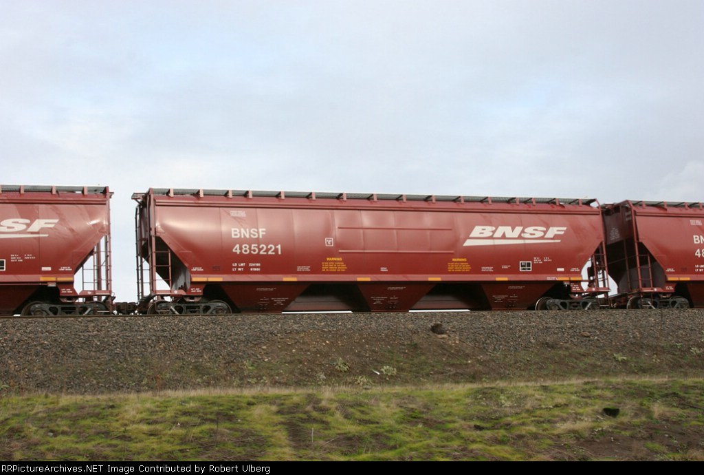 BNSF 485221