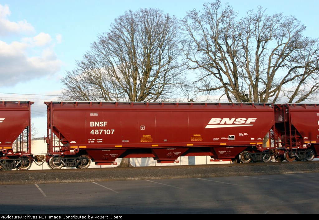 BNSF 487107