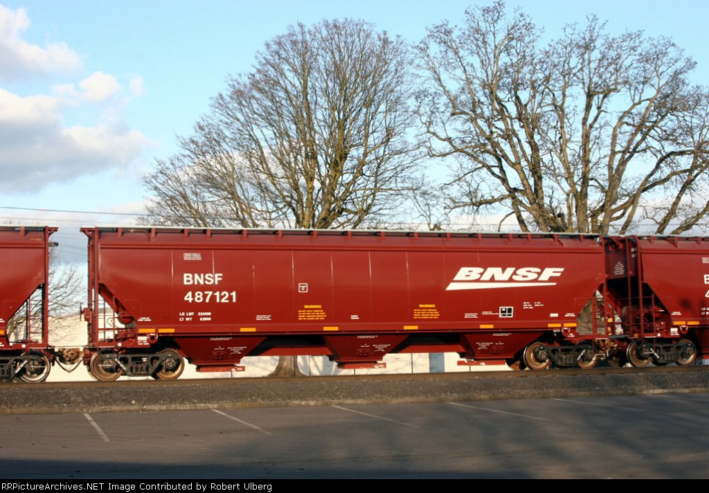 BNSF 487121