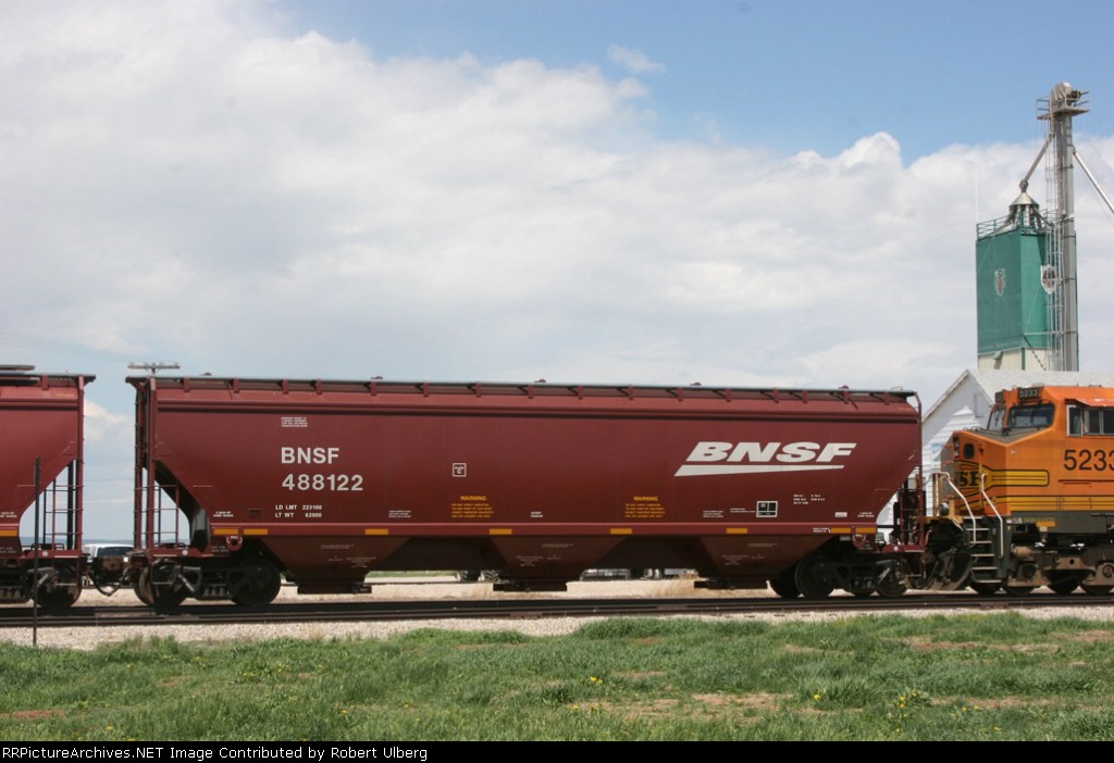 BNSF 488122