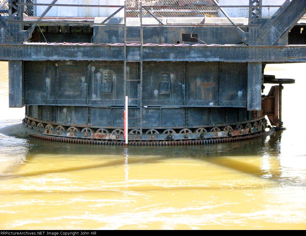 100404051 MN&S Savage Swing Bridge During Spring Flood