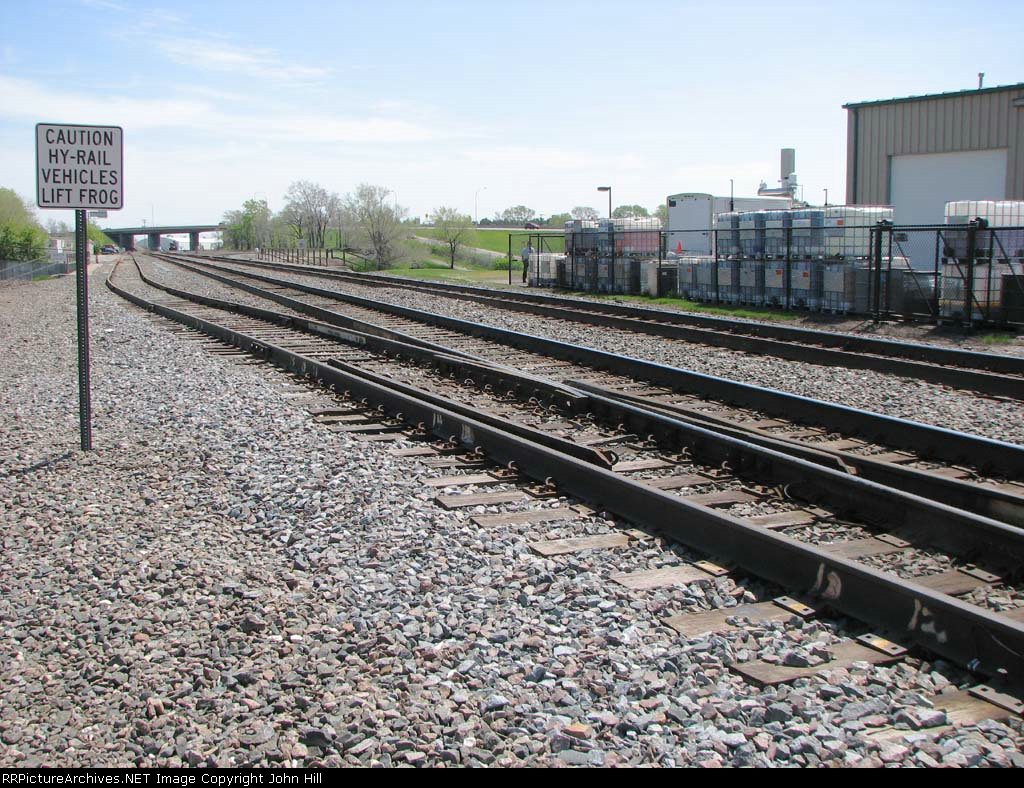 100428001 Flange Bearing Lift Frog Turnout On BNSF Staples Sub. Main #1