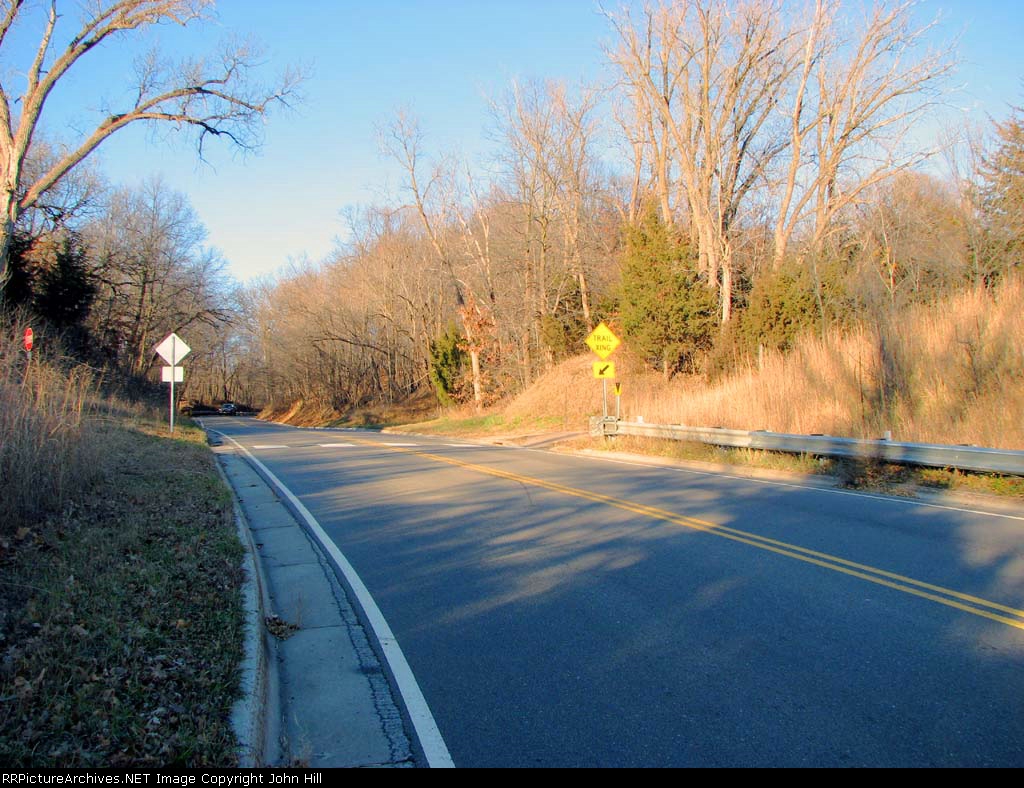 101111146 Site of now-gone C&NW ex-M&StL Chaska Hill bridge over Hwy 101