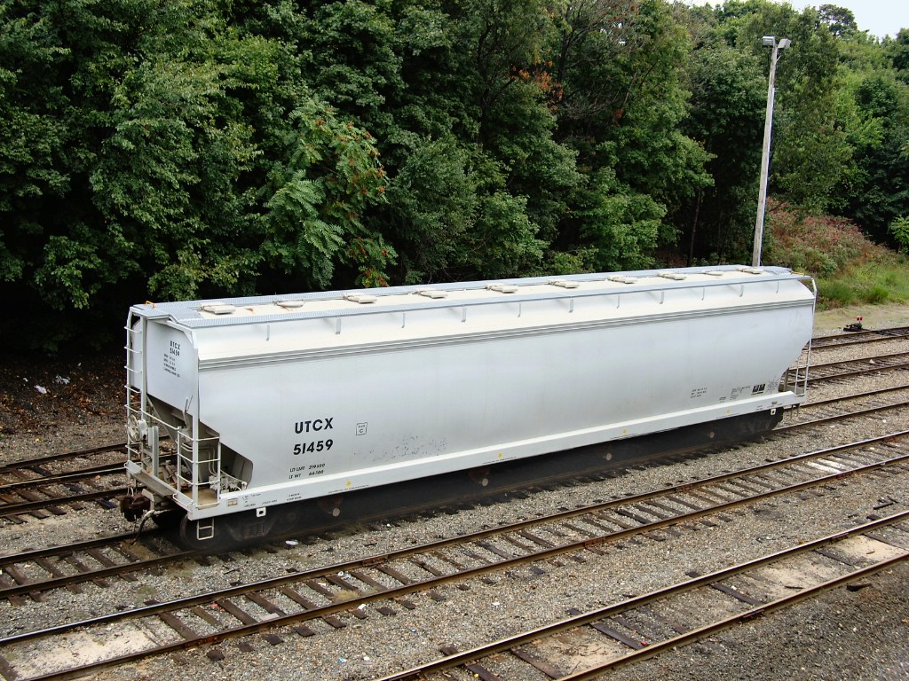 UTCX 51459 Covered Hopper