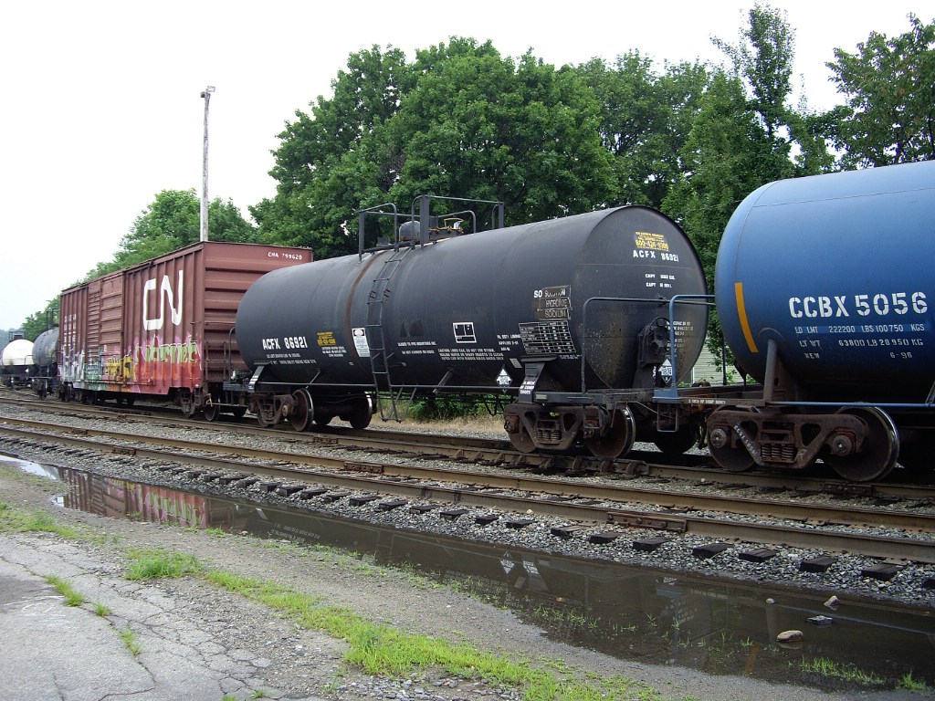 ACFX 86921 Tank Car