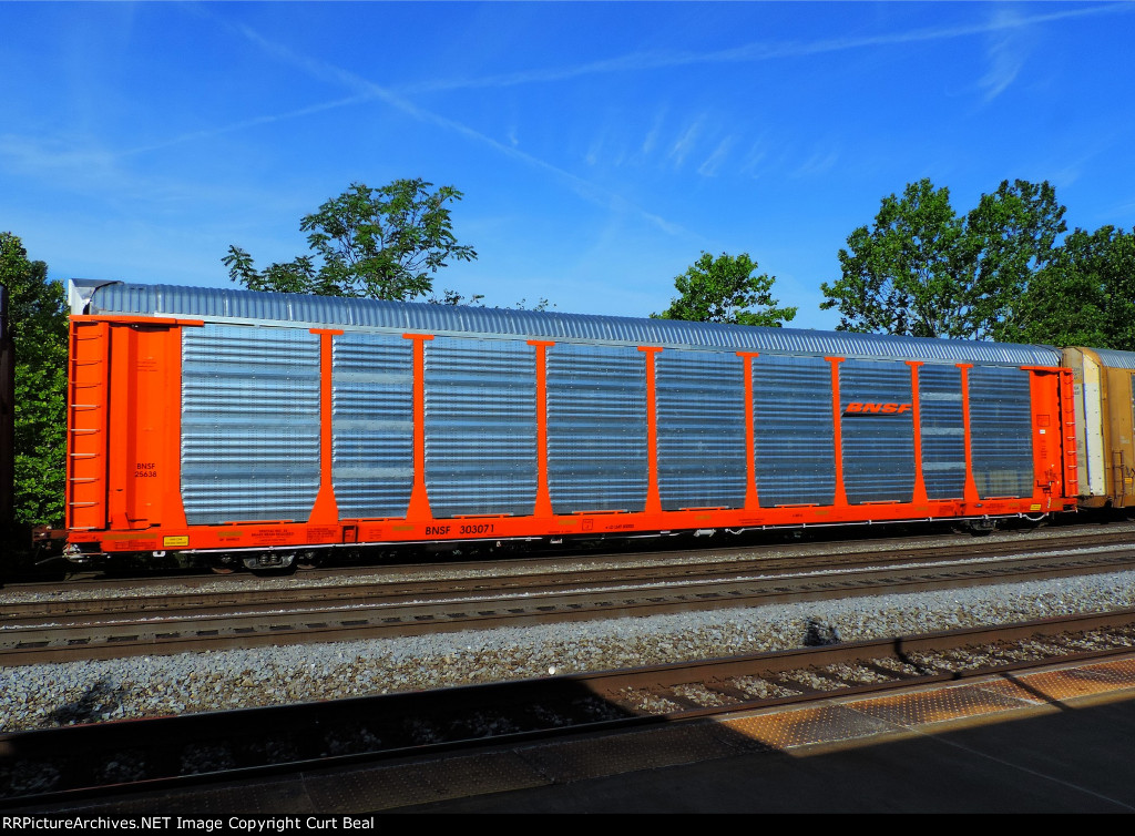 BNSF 303071 - 25638
