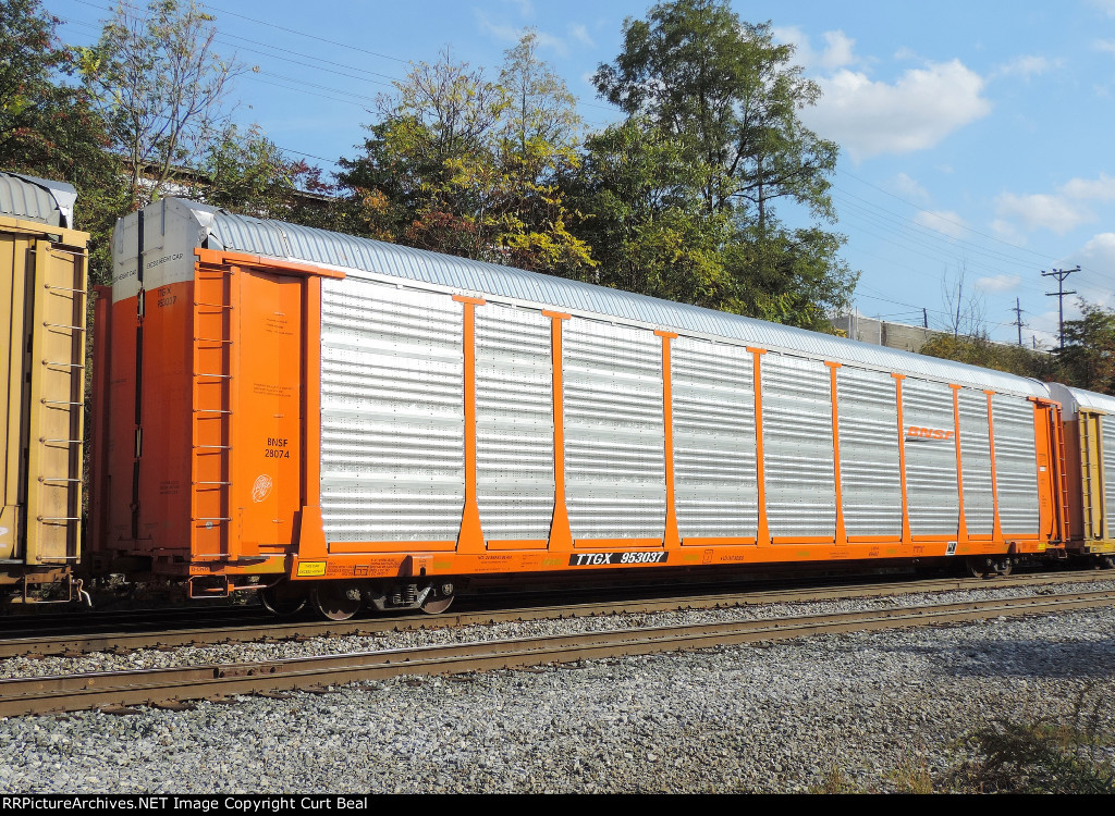 TTGX 953037 - BNSF 28074
