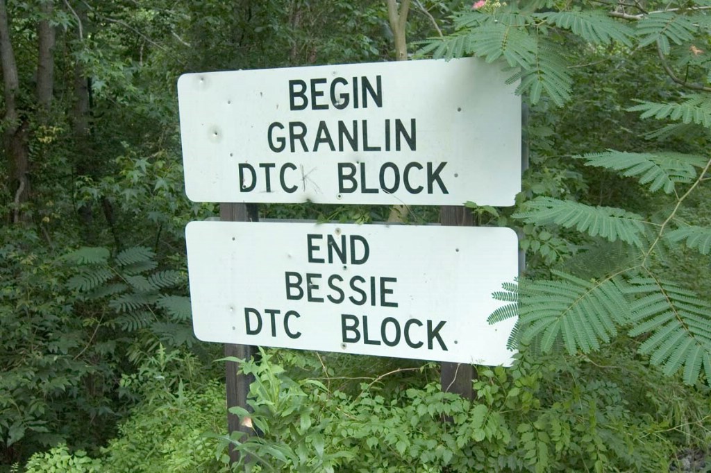 Granlin Block Sign @ 5 Mile Creek