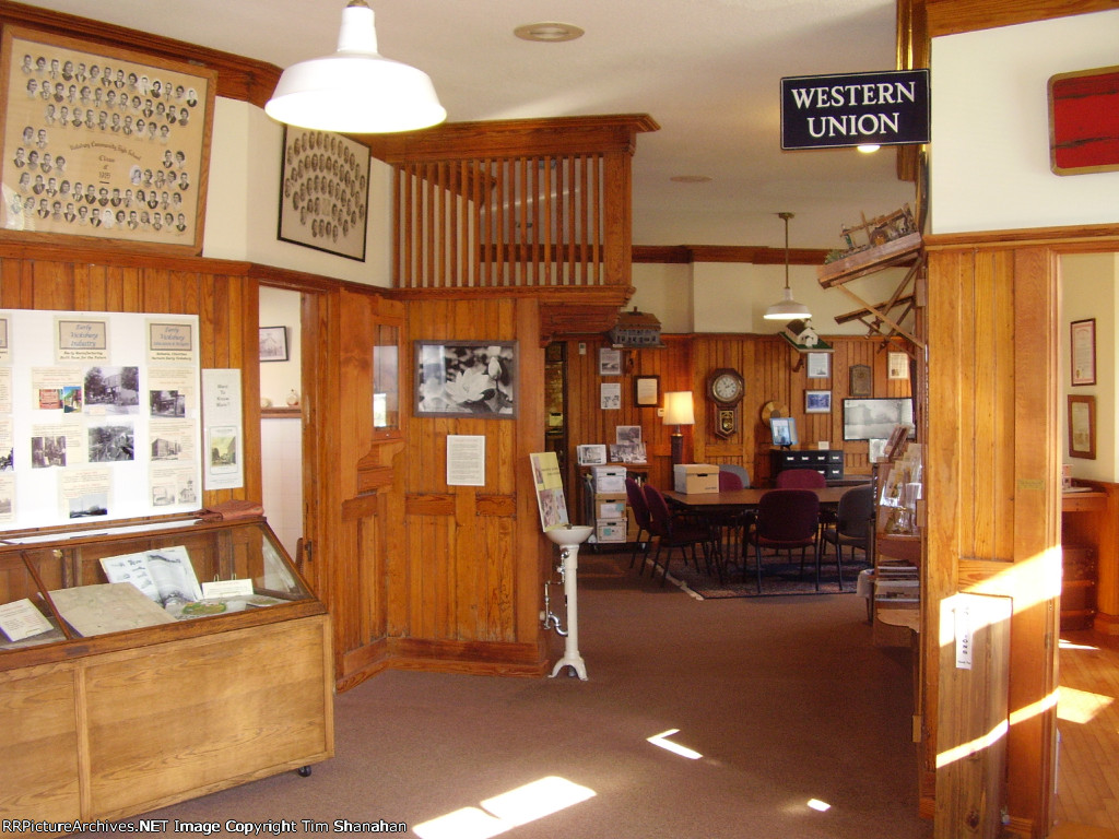  women's bathroom & men's waiting room