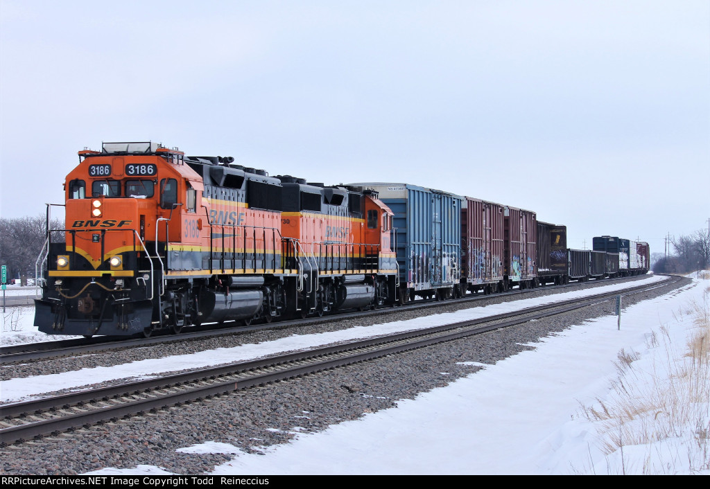 BNSF 3186