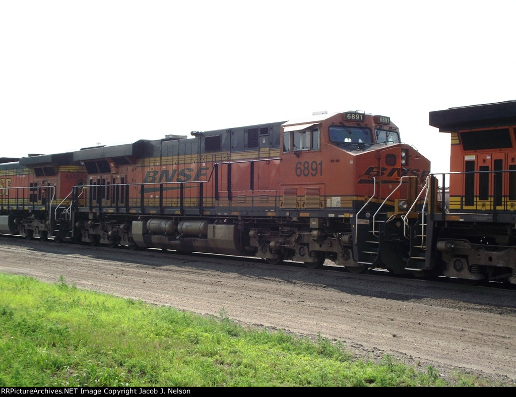 BNSF 6891 