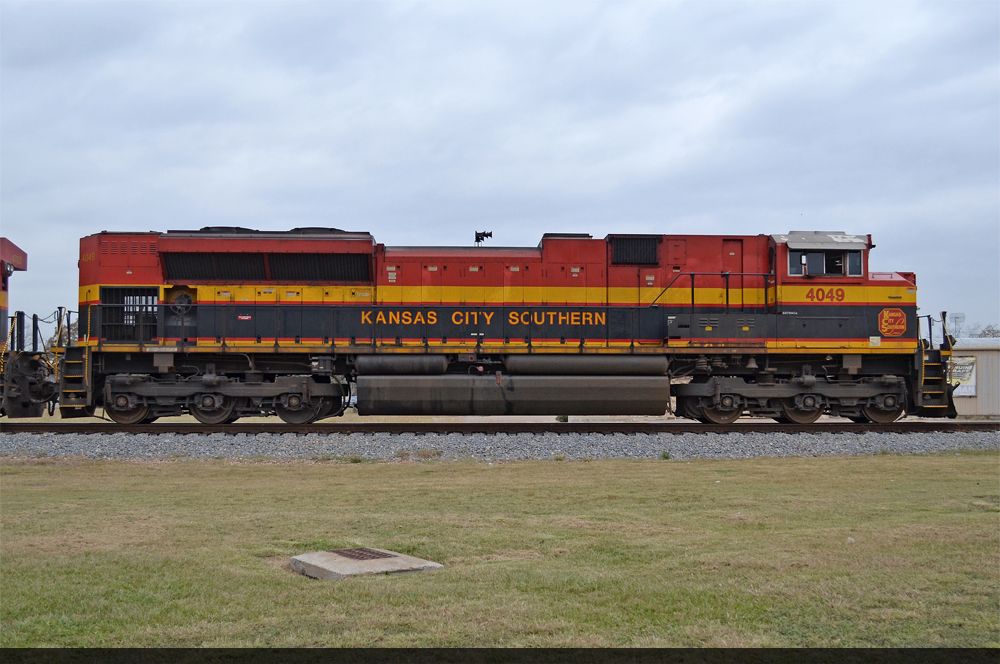 Right side of KCS 4049