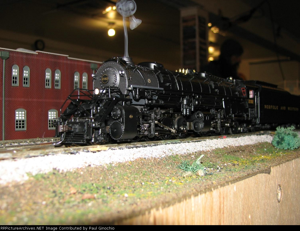 N&W Chesapeake Steam Locomotive in HO Scale