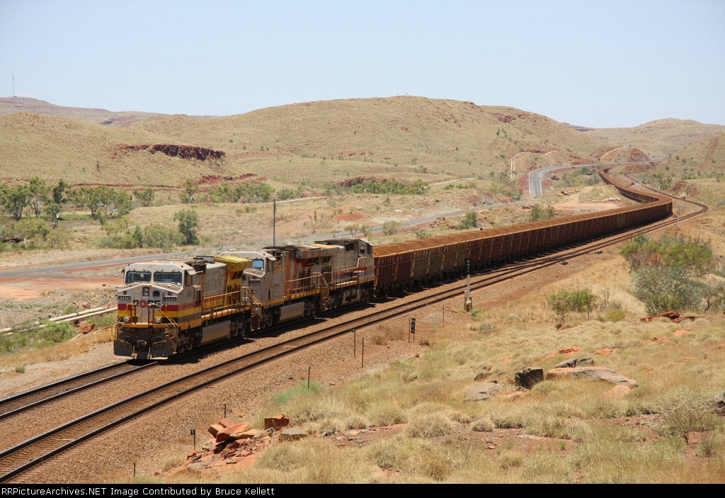 Robe (Rio Tinto) 9434 General Electric C44-9W