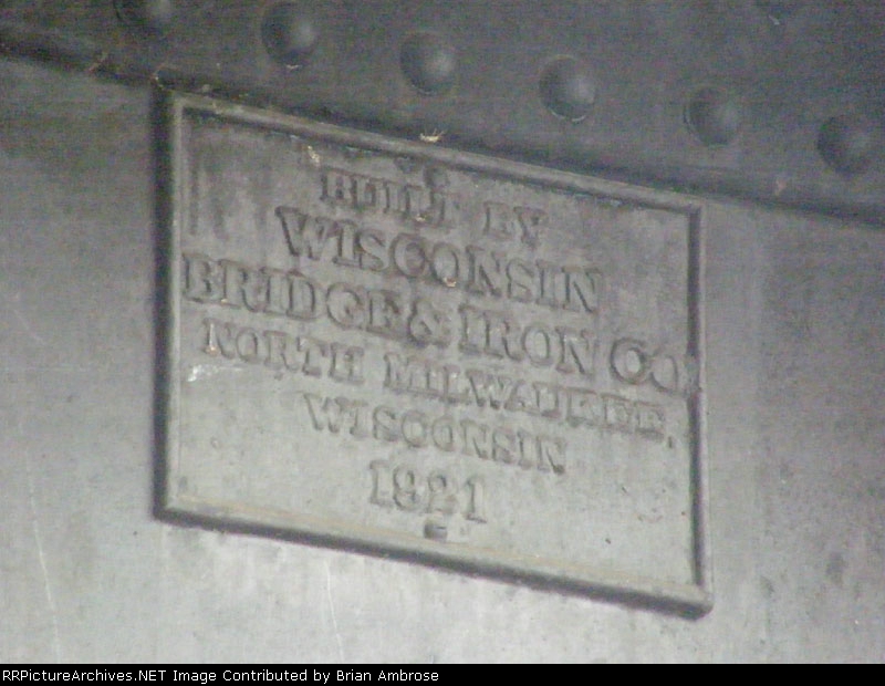 1921 date plaque on NP span