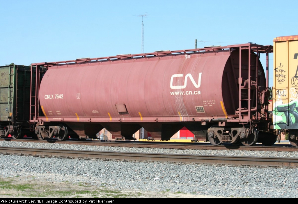 CNLX 7642