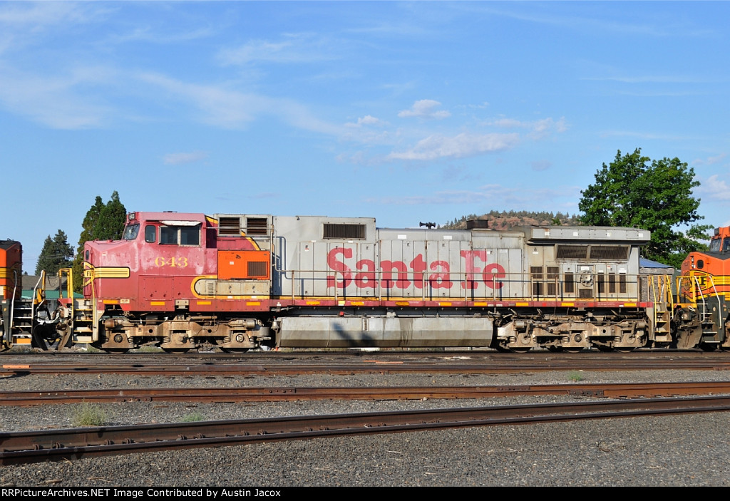 BNSF 643