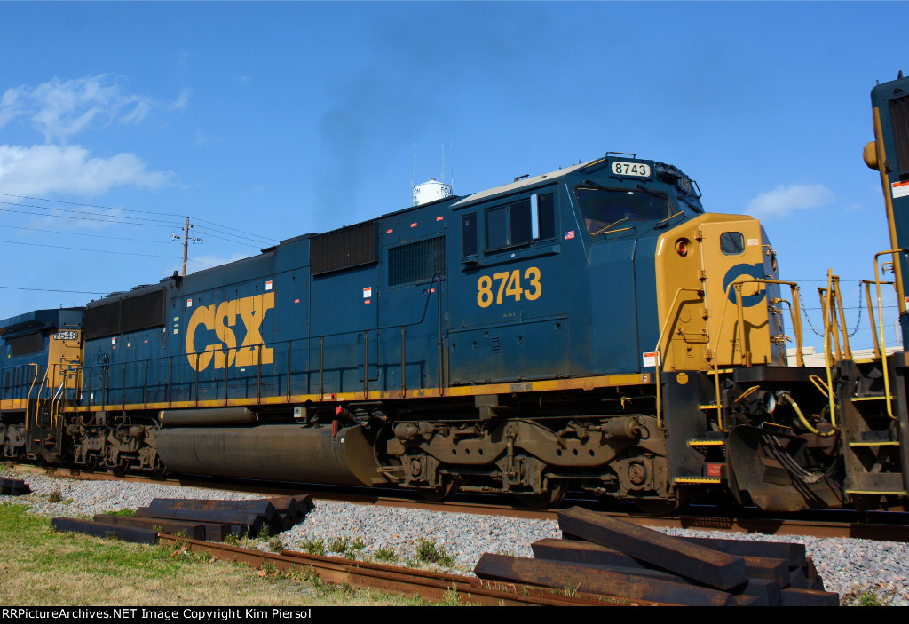 CSX 8743