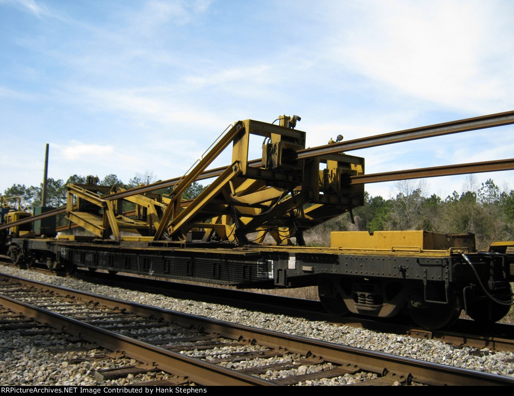 Detail shots of CSX R-1 Rail train at Cusseta, AL