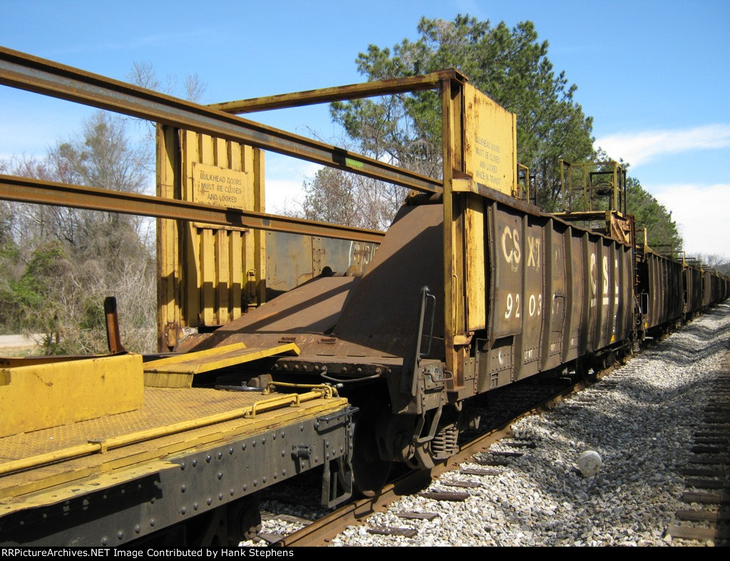 Detail shots of CSX R-1 Rail train at Cusseta, AL