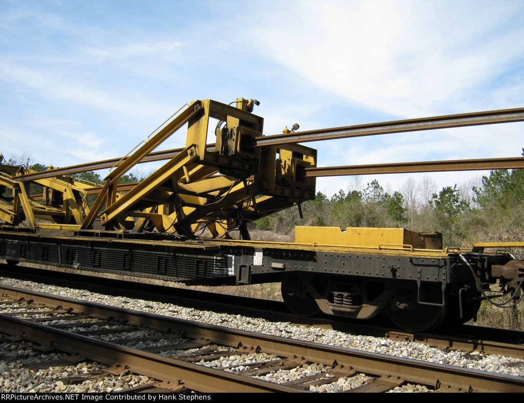 Detail shots of CSX R-1 Rail train at Cusseta, AL
