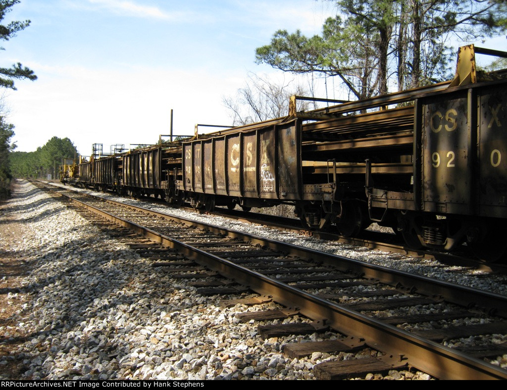 Detail shots of CSX R-1 Rail train at Cusseta, AL