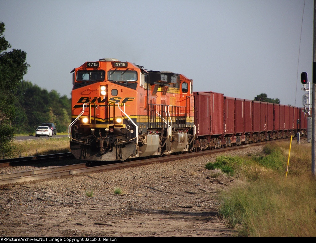 BNSF 4715