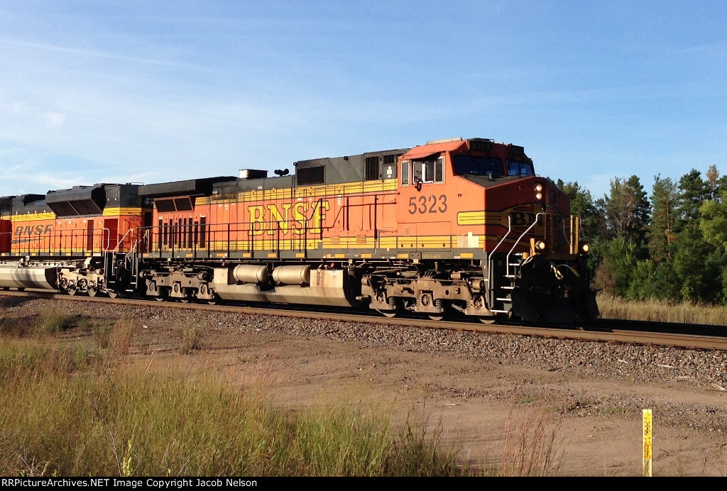 BNSF 5323