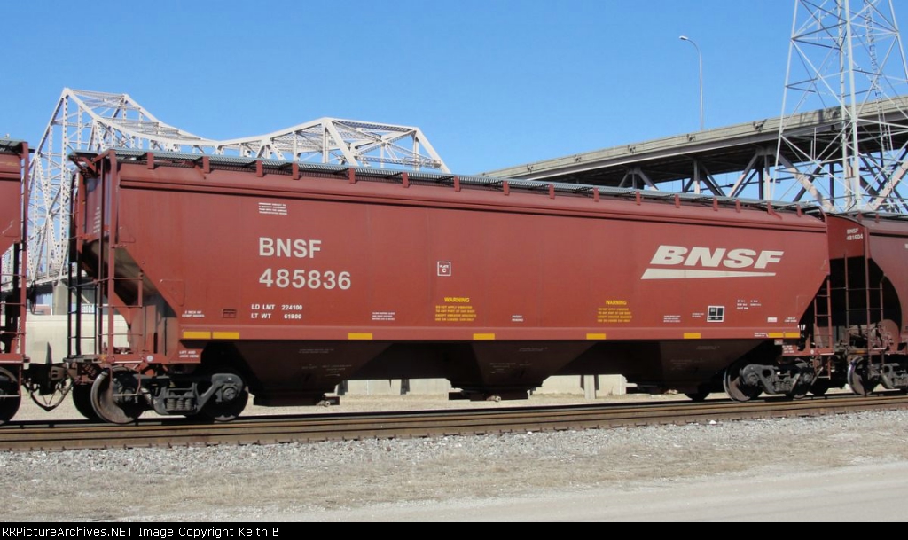 BNSF 485836