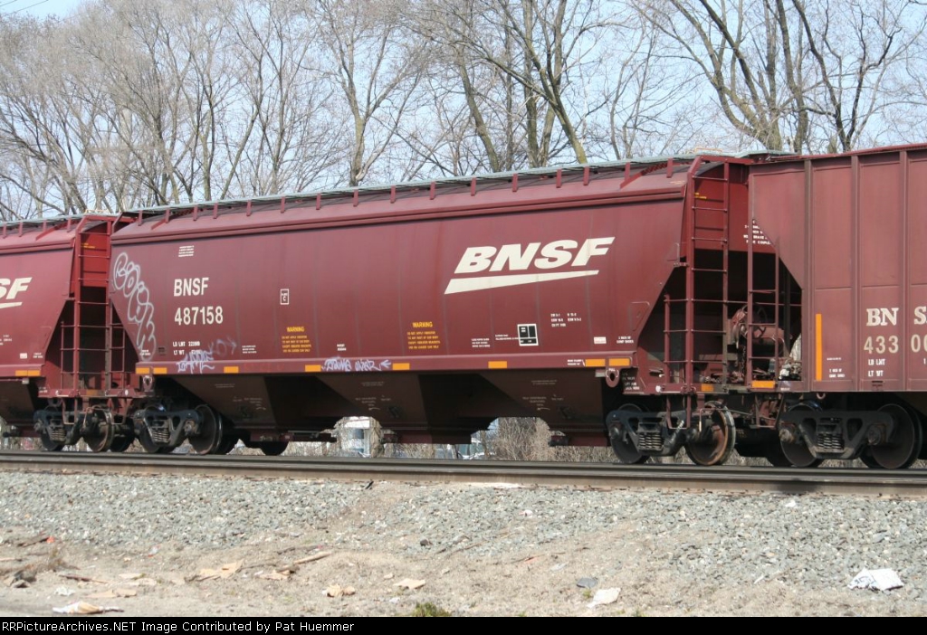 BNSF 487158