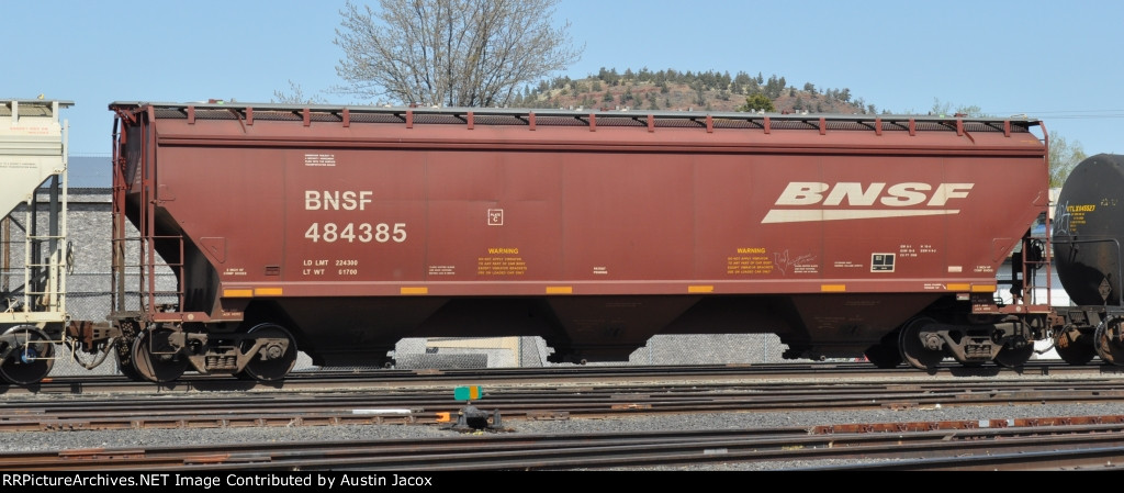 BNSF 484385