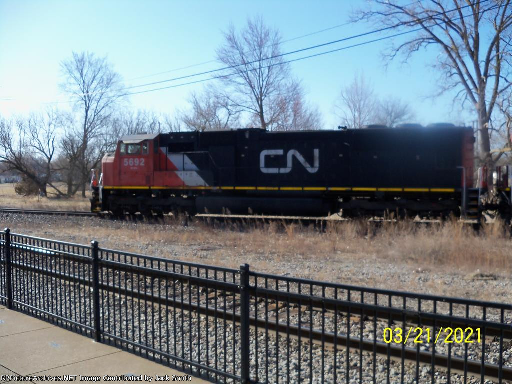 CN 5692