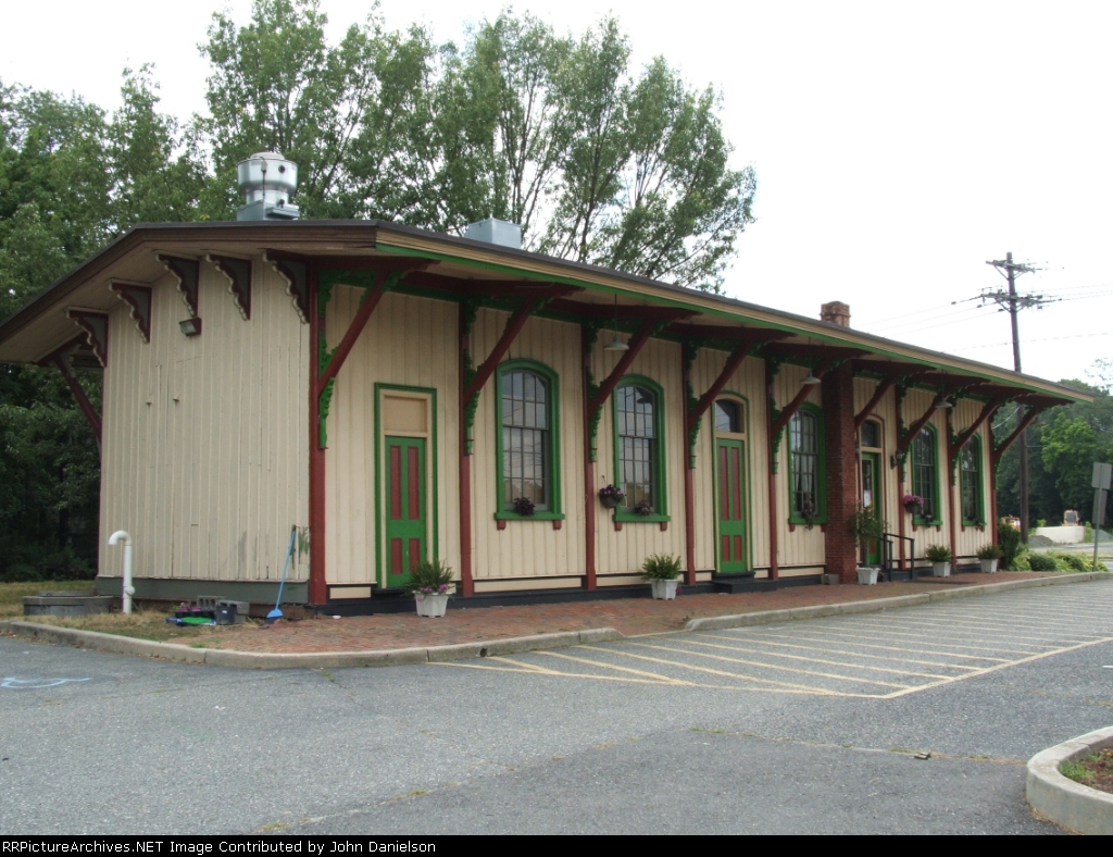 Ex-PRR Mt. Holly Station