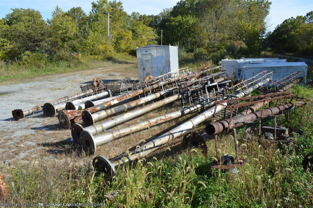 Retired ex-B&ORR CPL signals.