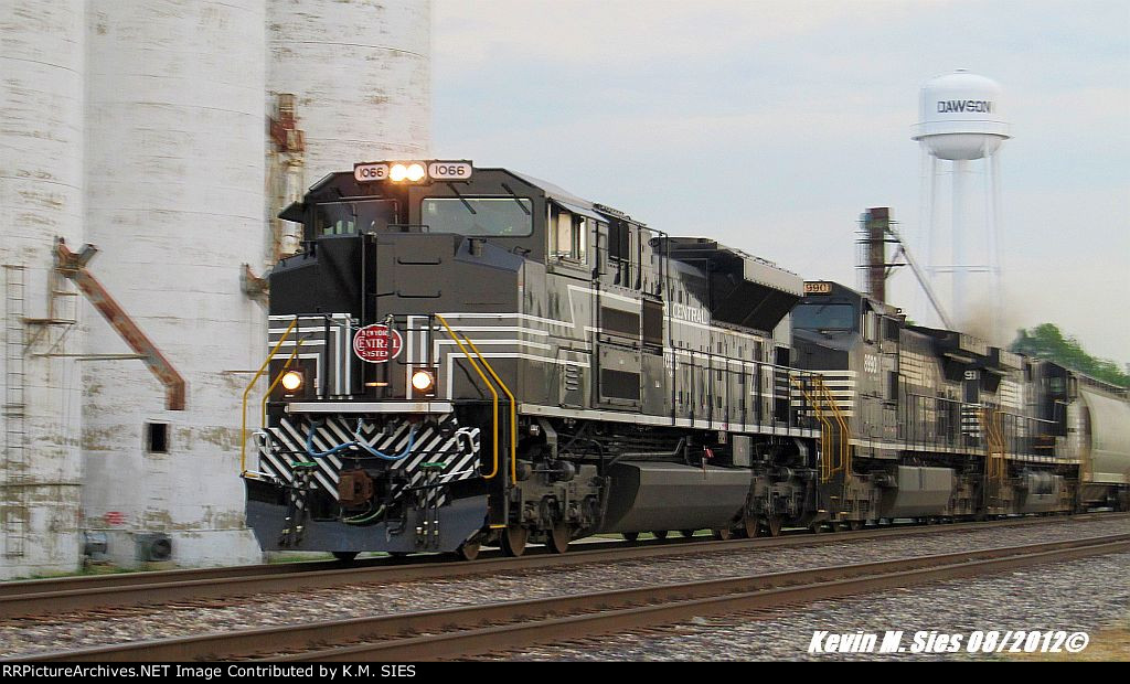 NS New York Central heritage # 1066 leads NS 33J