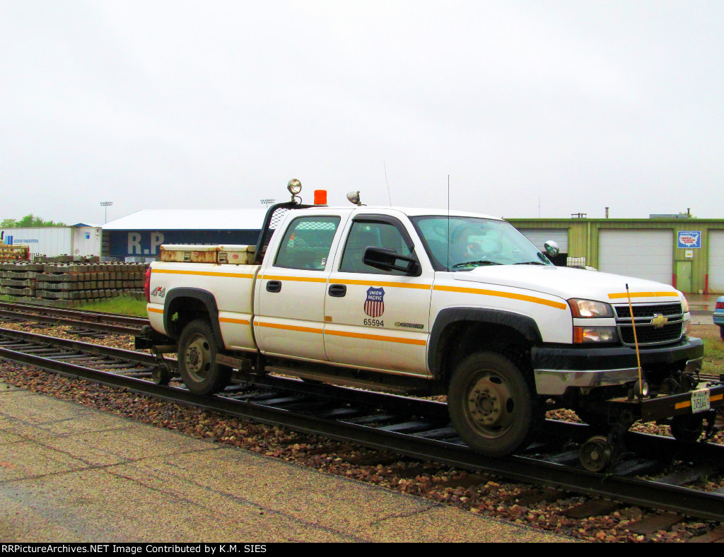 MOW 65594 maintaining