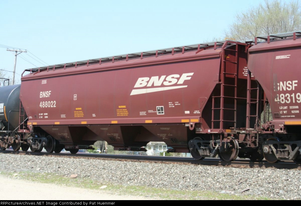 BNSF 488022