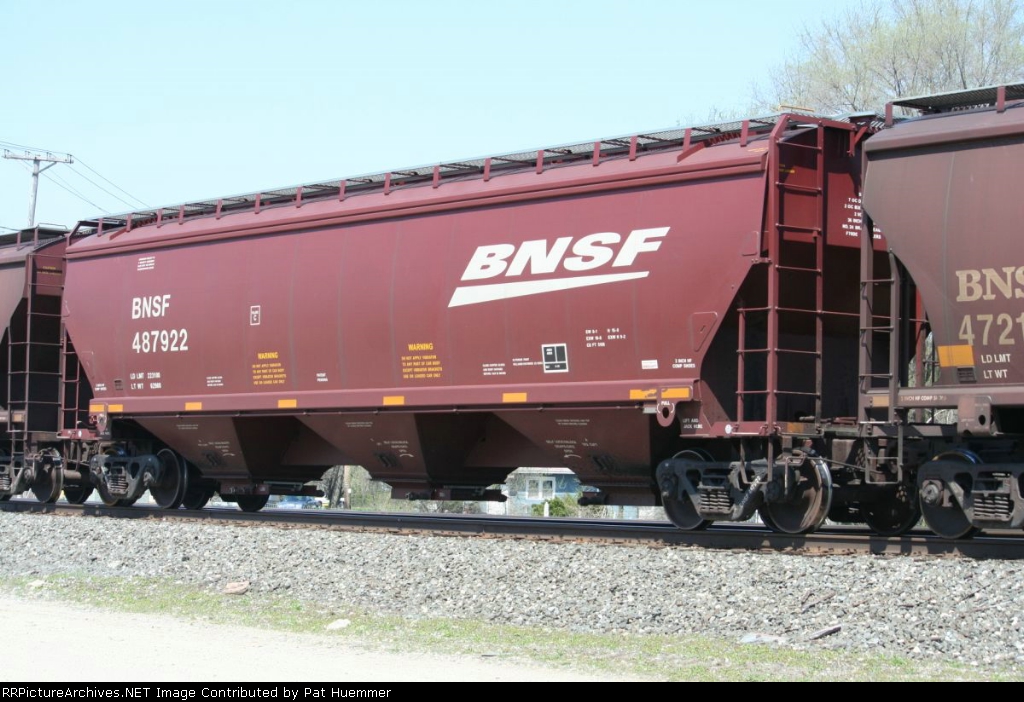 BNSF 487922