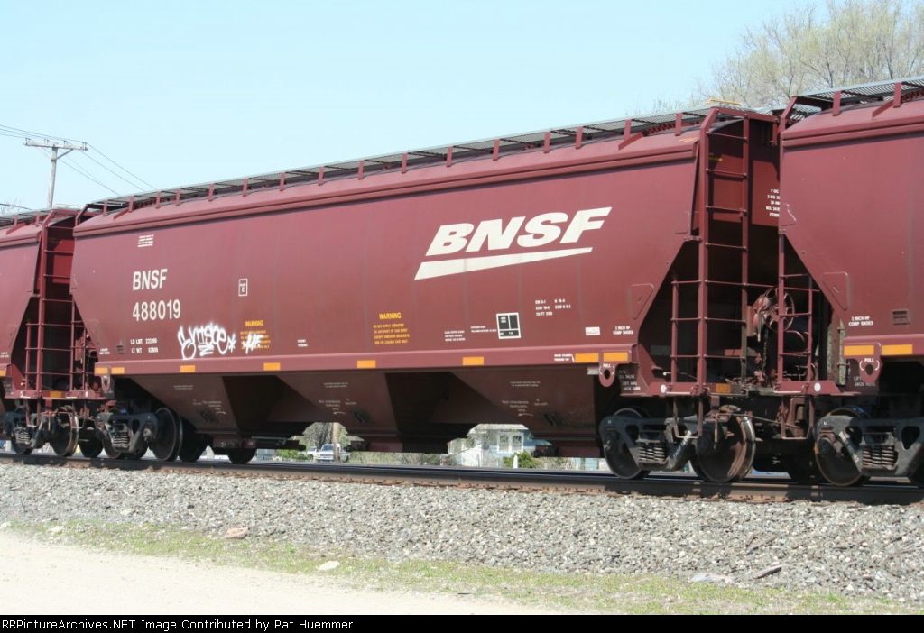 BNSF 488019