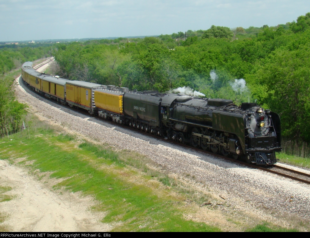 UP 844 and the "The Valley Eagle Heritage Tour" passenger special 