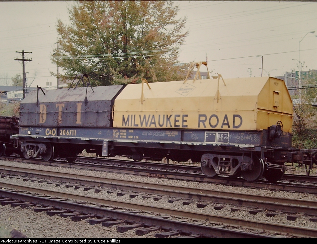 C&O 306711 with 2 other railroad covers - November 1976