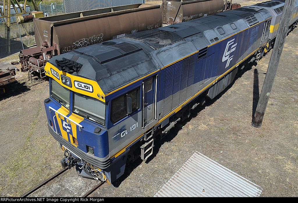 GL-Class Under Wide Angle