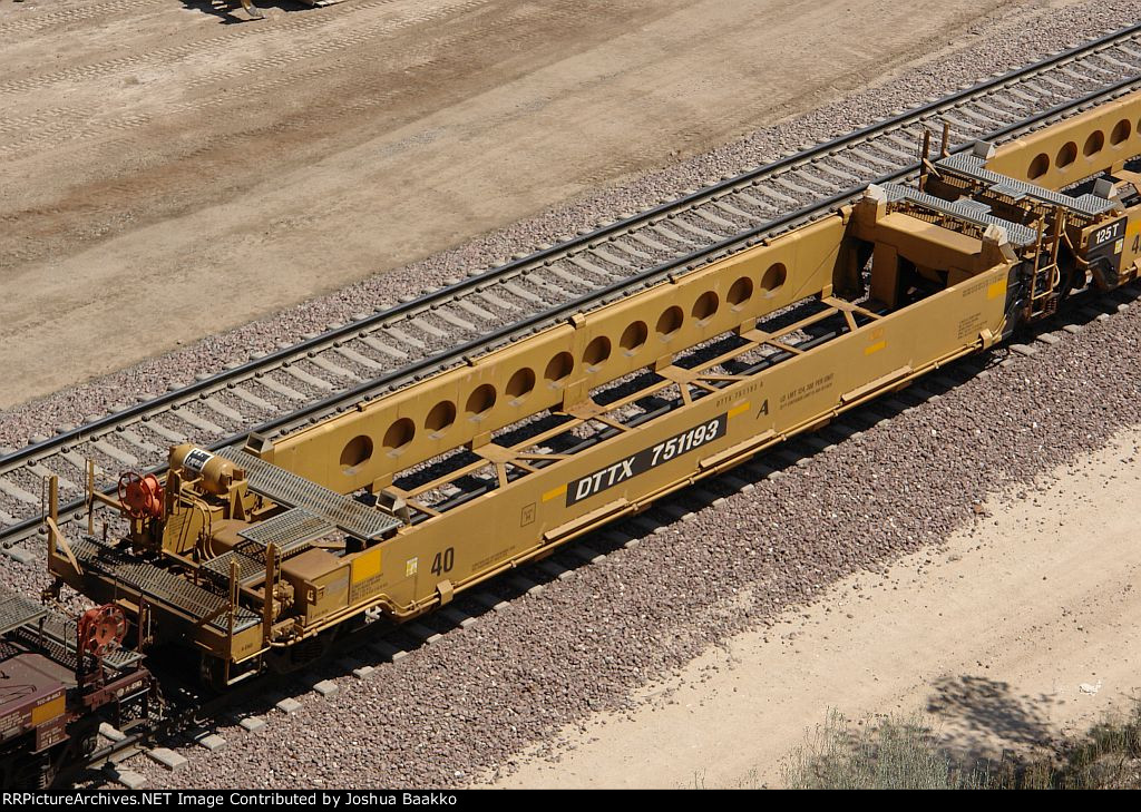 DTTX 751193 A unit