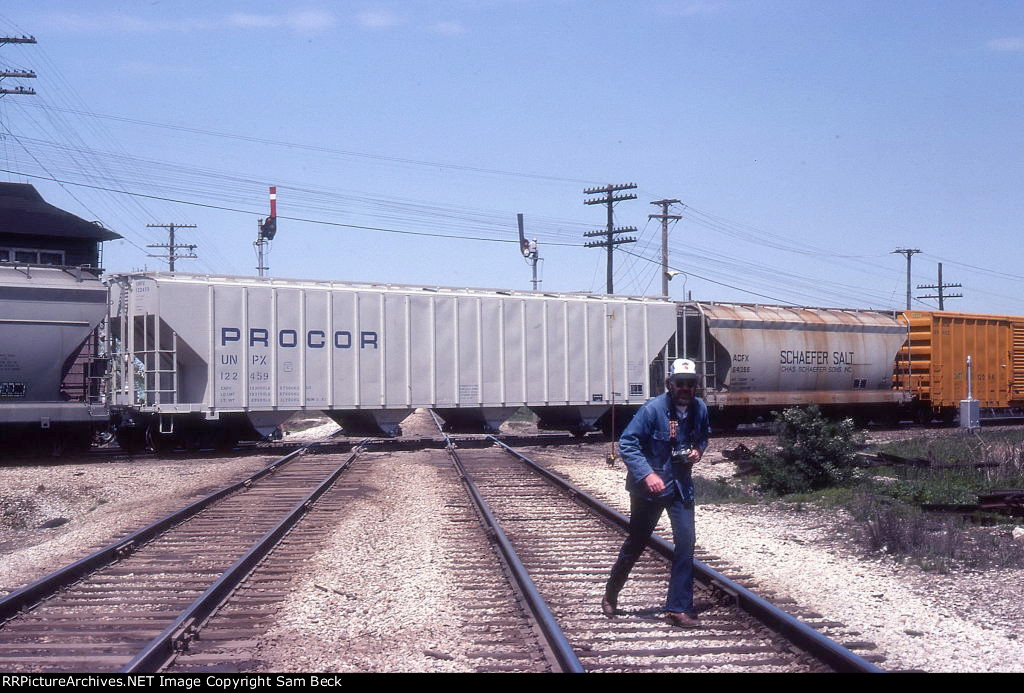 UNPX 122459 and ACFX 64366